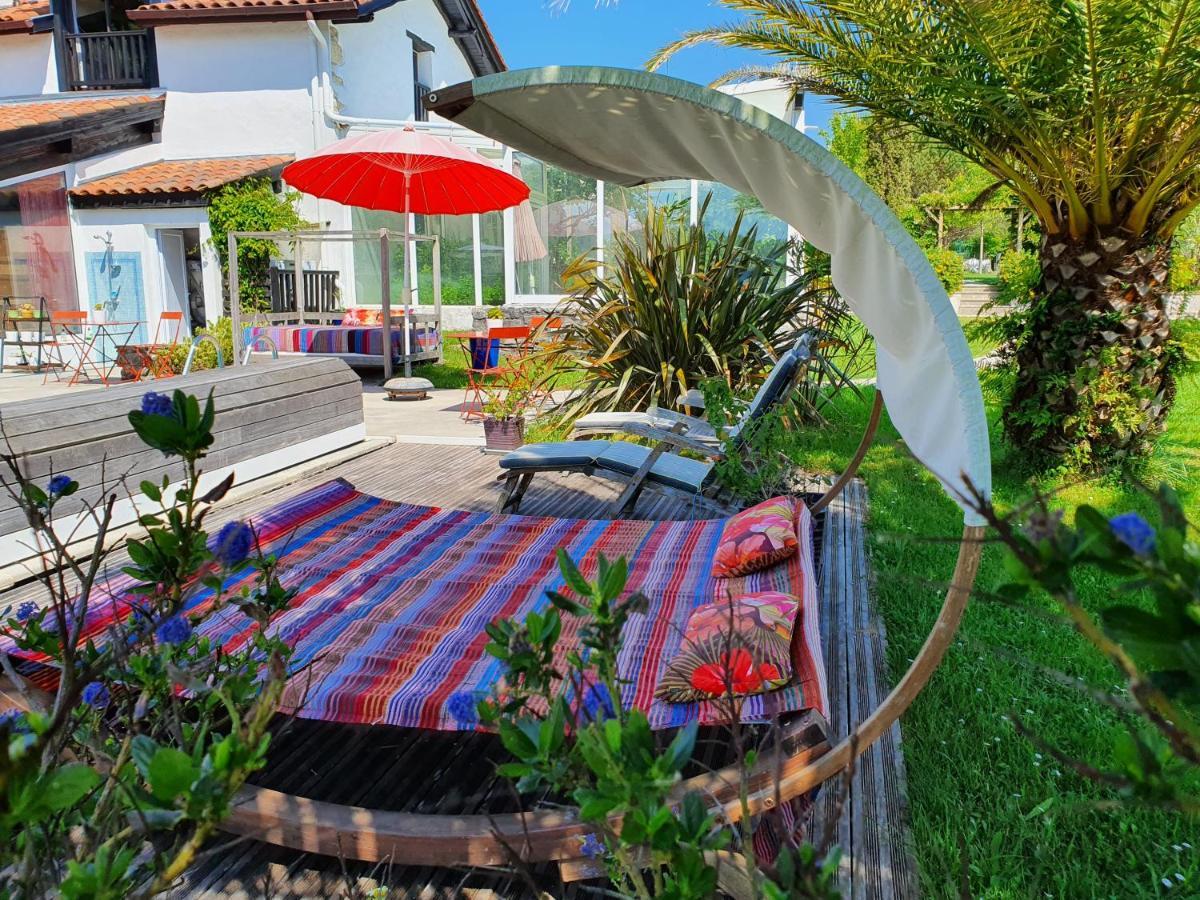 Bed and Breakfast Domaine de Millox à Saint-André-de-Seignaux Extérieur photo
